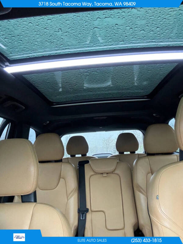 2016 Volvo XC90 T6 Momentum