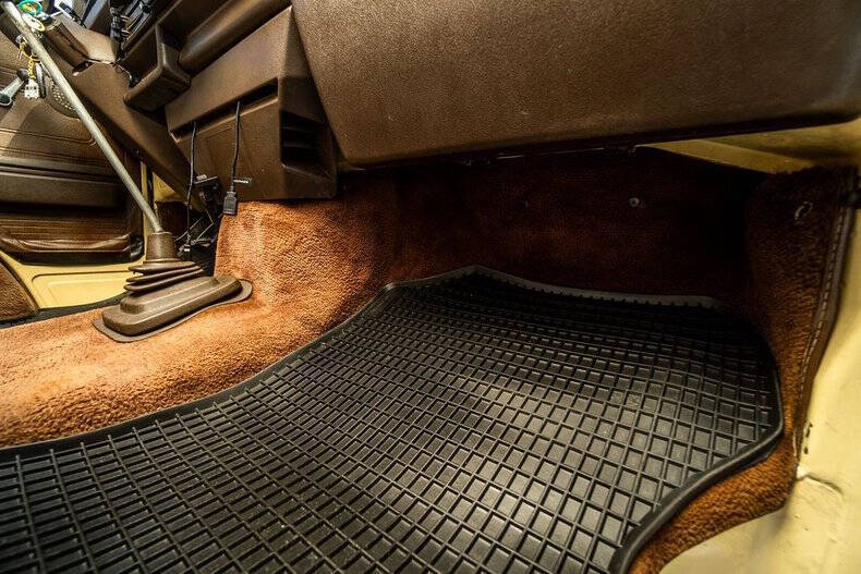 1982 Volkswagen Vanagon Camper