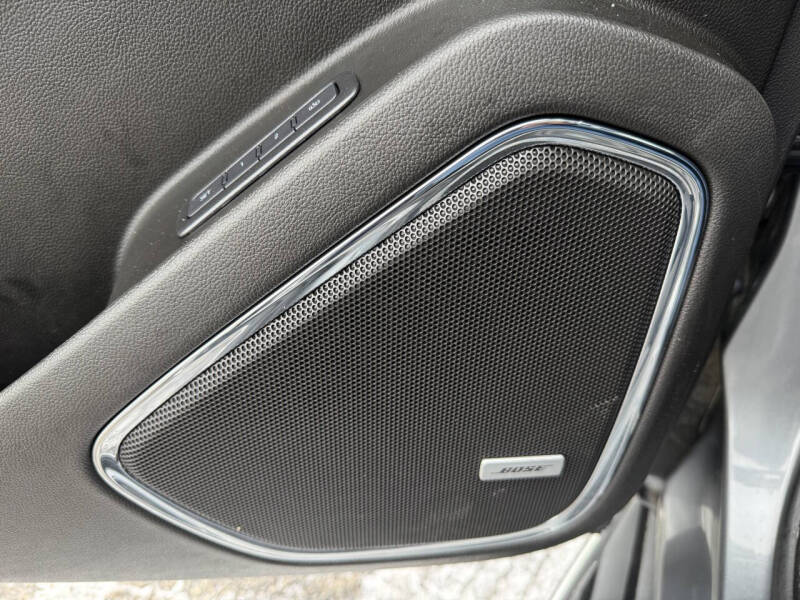 2020 GMC Yukon SLT Standard Edition