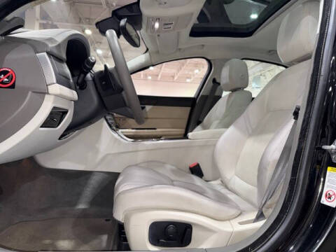 2016 Jaguar XF 35t Prestige