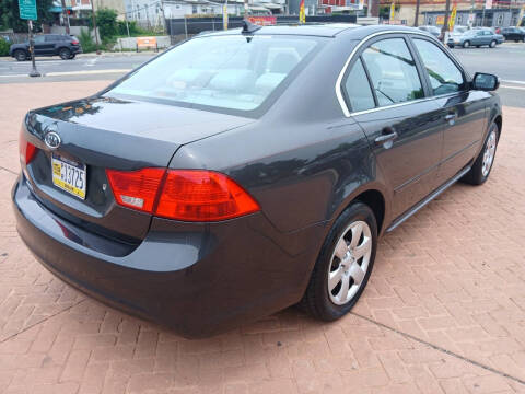 2010 Kia Optima LX