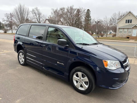 2015 Dodge Grand Caravan for sale at REECIA MOTORS LLC in Cambridge MN