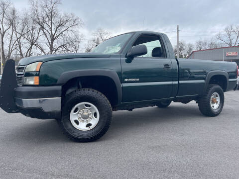 2005 Chevrolet Silverado 2500HD for sale at Beckham's Used Cars in Milledgeville GA
