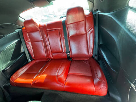 2015 Dodge Challenger SXT