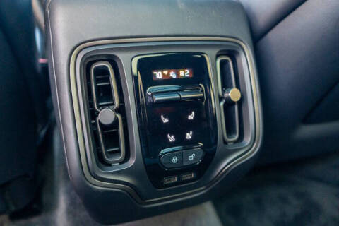 2022 Aston Martin DBX