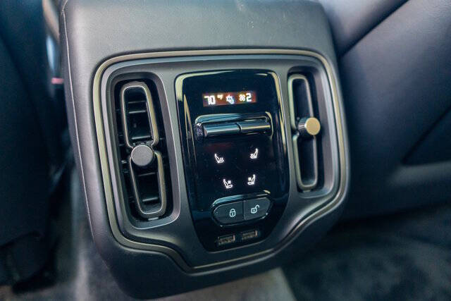 2022 Aston Martin DBX