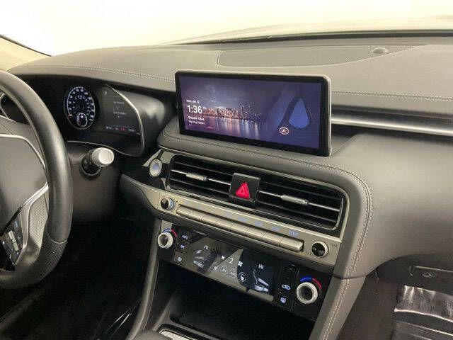 2025 Genesis G70