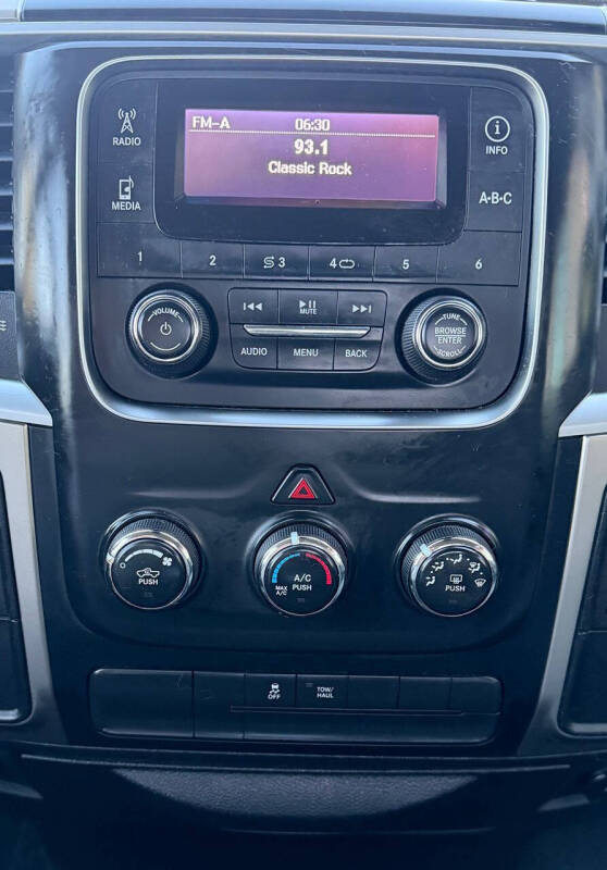2013 RAM 1500 SLT