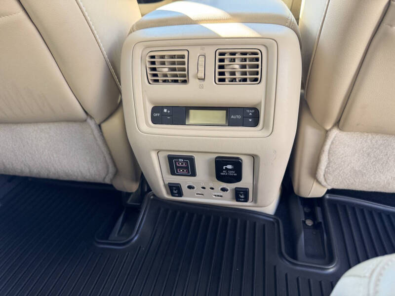 2018 Nissan Pathfinder Platinum