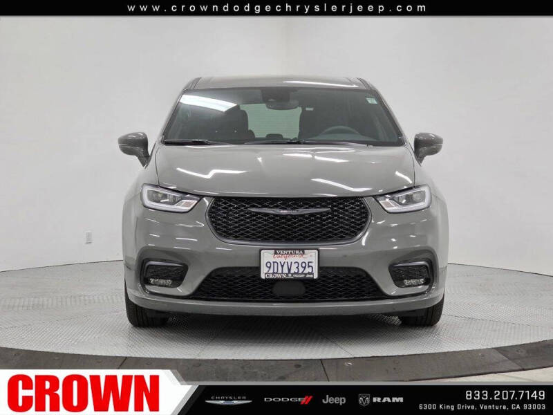 2022 Chrysler Pacifica Hybrid Touring L