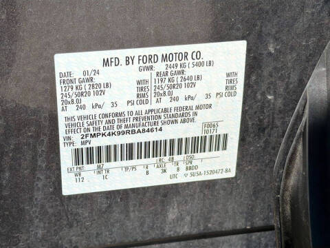 2024 Ford Edge Titanium