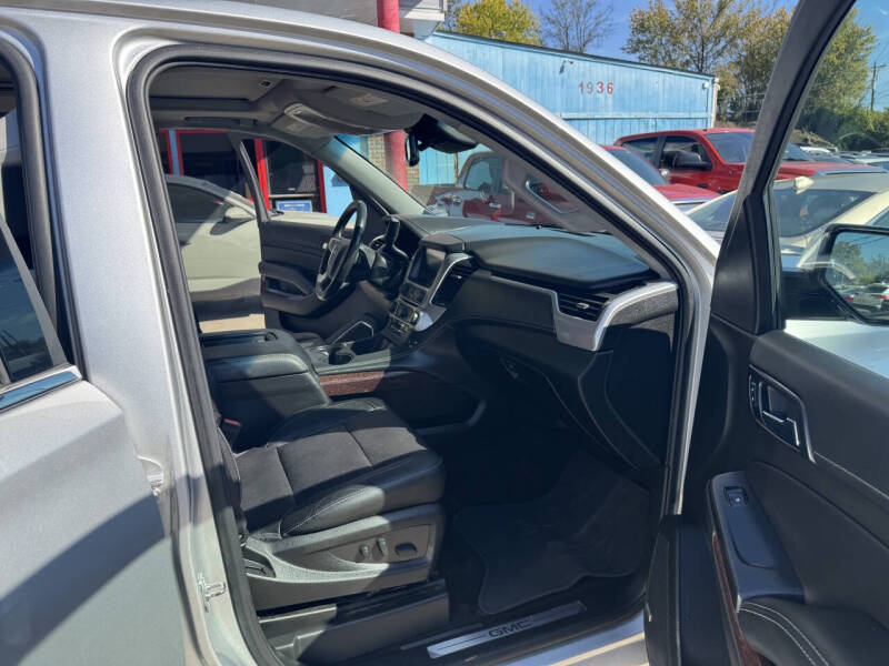 2017 GMC Yukon XL SLT