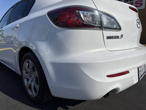 2012 Mazda MAZDA3 i Sport