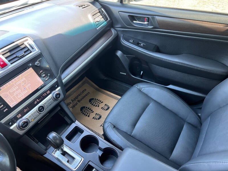 2017 Subaru Legacy 3.6R Limited