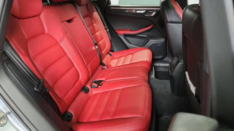 2015 Porsche Macan Turbo