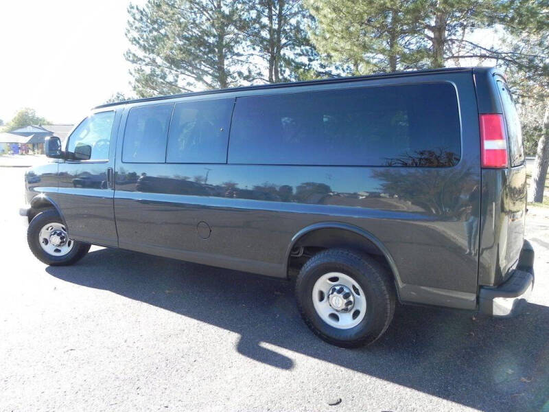 2017 Chevrolet Express LT 3500
