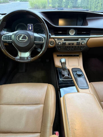 2016 Lexus ES 350