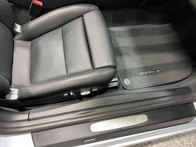 2014 Porsche 911 Carrera 4