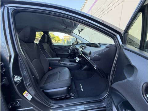 2016 Toyota Prius Two