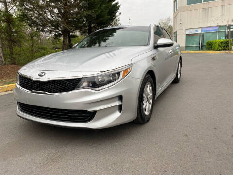 2017 Kia Optima for sale at Super Bee Auto in Chantilly VA