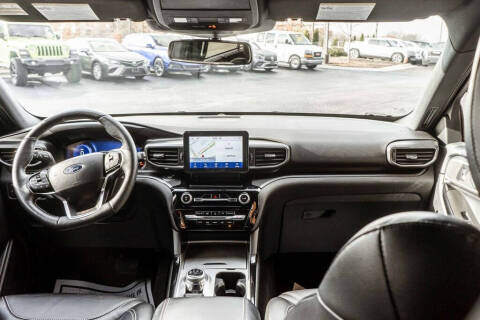 2022 Ford Explorer ST