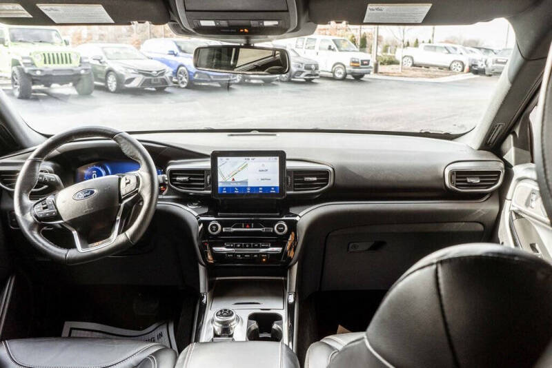 2022 Ford Explorer ST