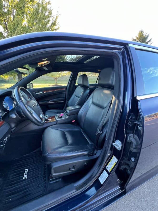 2012 Chrysler 300 Limited