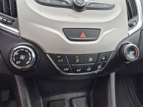 2017 Chevrolet Cruze LS Auto