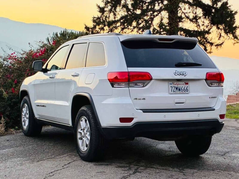 2018 Jeep Grand Cherokee Laredo E