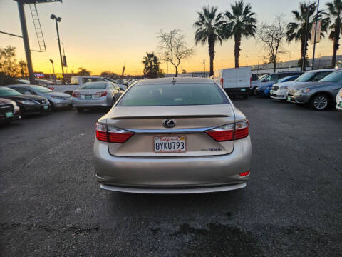 2013 Lexus ES 300h