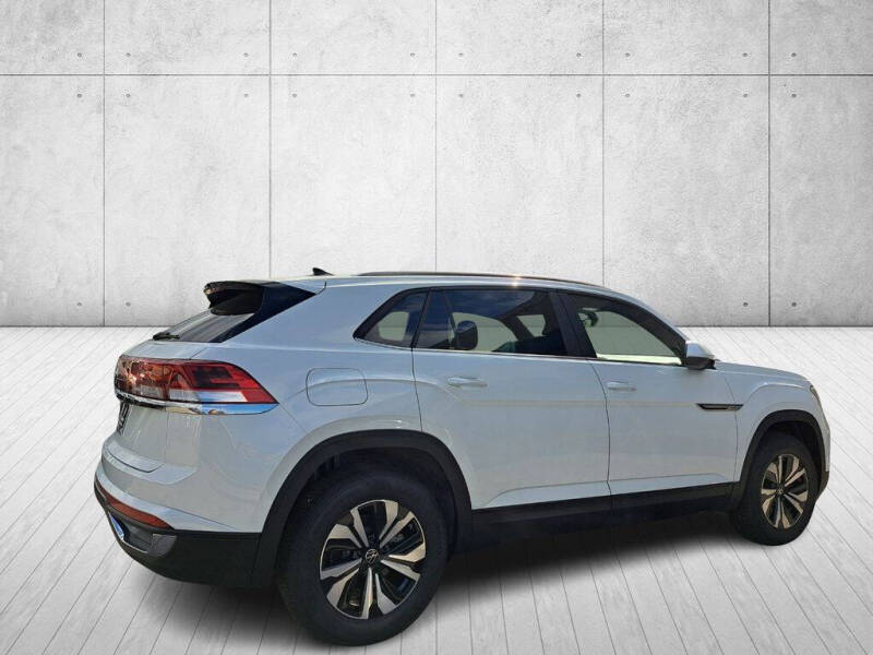 2026 Volkswagen Atlas Cross Sport SE