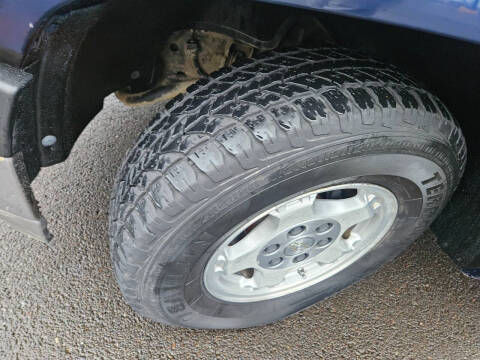 2000 Chevrolet Silverado 1500 LS