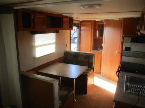 2012 Lighthouse Rv Light Housr 22FQ
