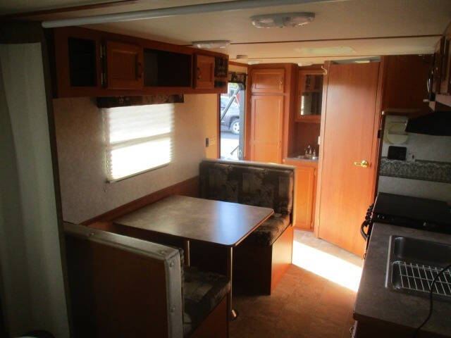 2012 Lighthouse Rv Light Housr 22FQ
