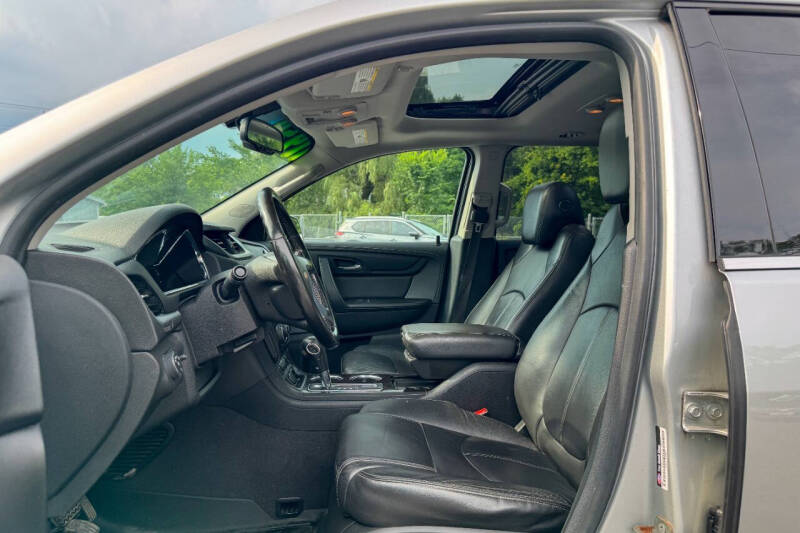 2017 Chevrolet Traverse LT