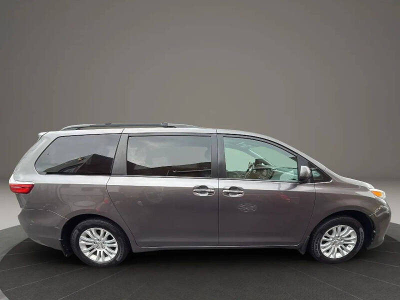 2017 Toyota Sienna