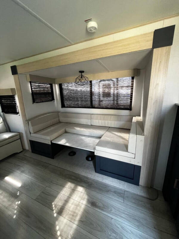 2025 Prime Time RV AVENGER LE 24RLS