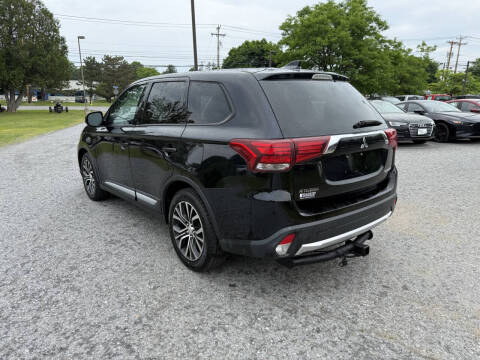 2017 Mitsubishi Outlander ES