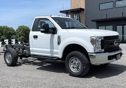 2019 Ford F-250 Super Duty for sale at KA Commercial Trucks, LLC in Dassel MN