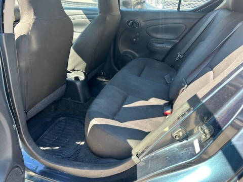 2017 Nissan Versa 1.6 S