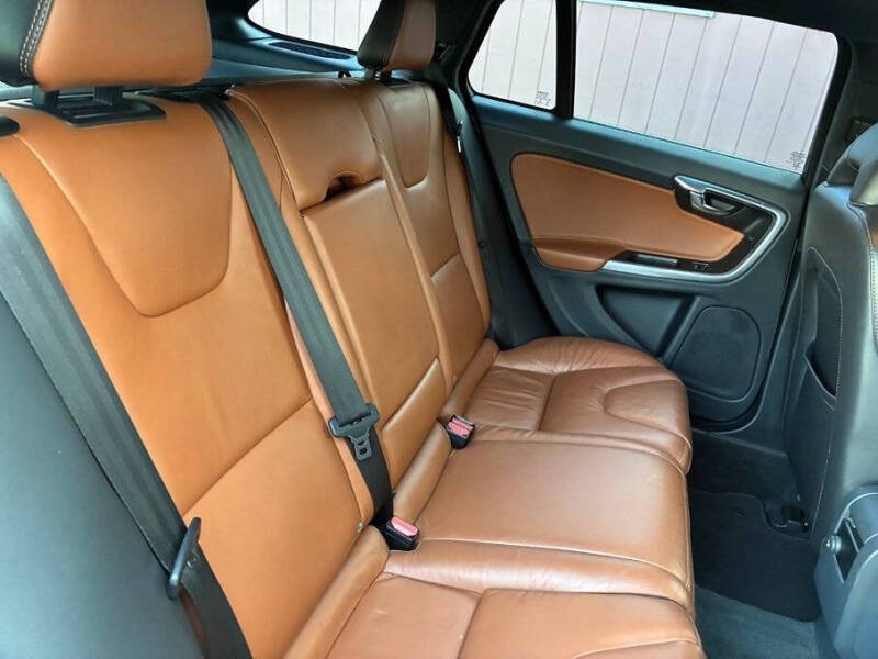 2015 Volvo V60 T5 Drive-E Premier