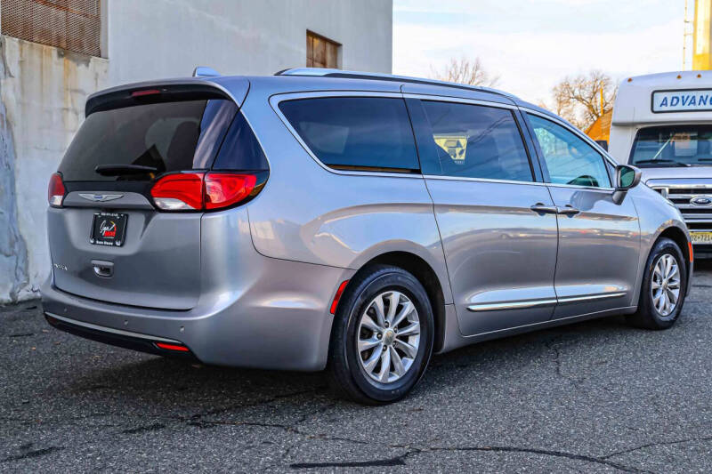 2018 Chrysler Pacifica Touring L