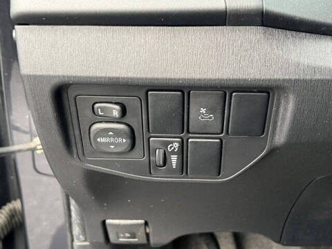 2013 Toyota Prius Three