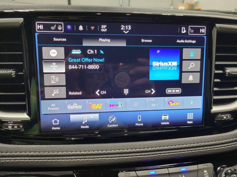 2026 Chrysler Pacifica Select