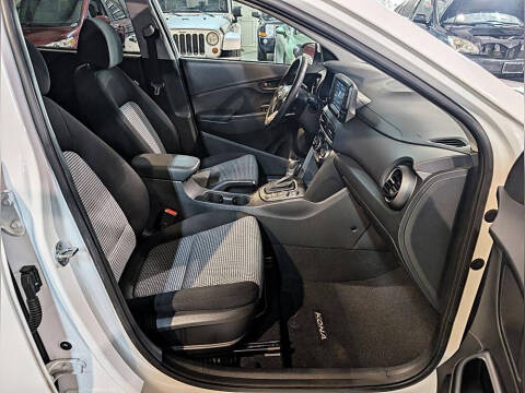 2021 Hyundai Kona SEL Plus