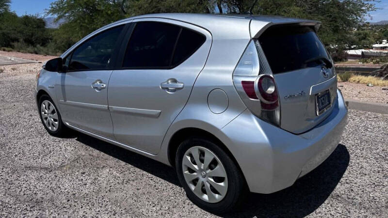 2013 Toyota Prius c Two