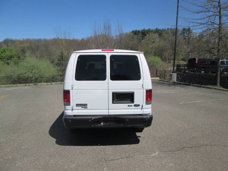 2010 Ford E-Series E-350 SD XL