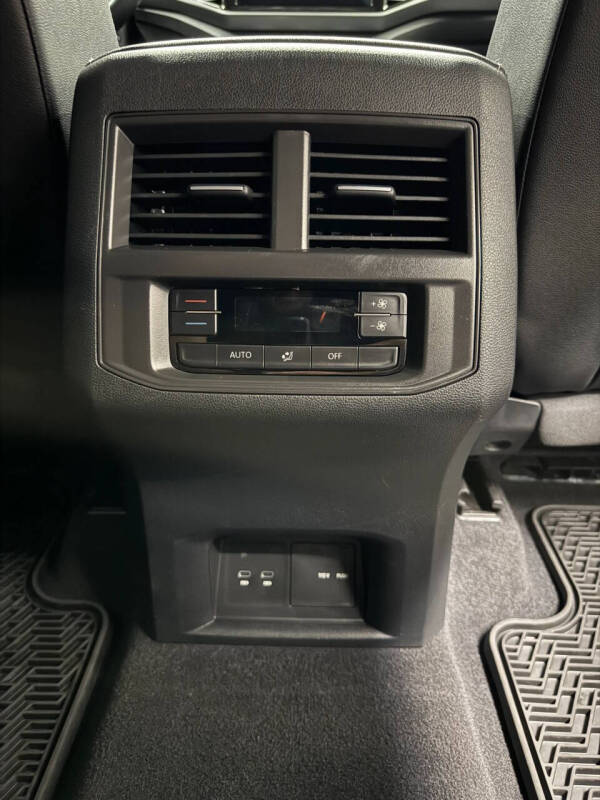 2023 Volkswagen Atlas V6 SE