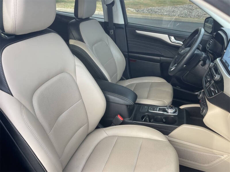 2021 Ford Escape Hybrid SEL