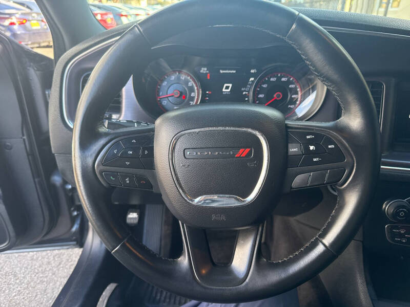 2018 Dodge Charger SXT